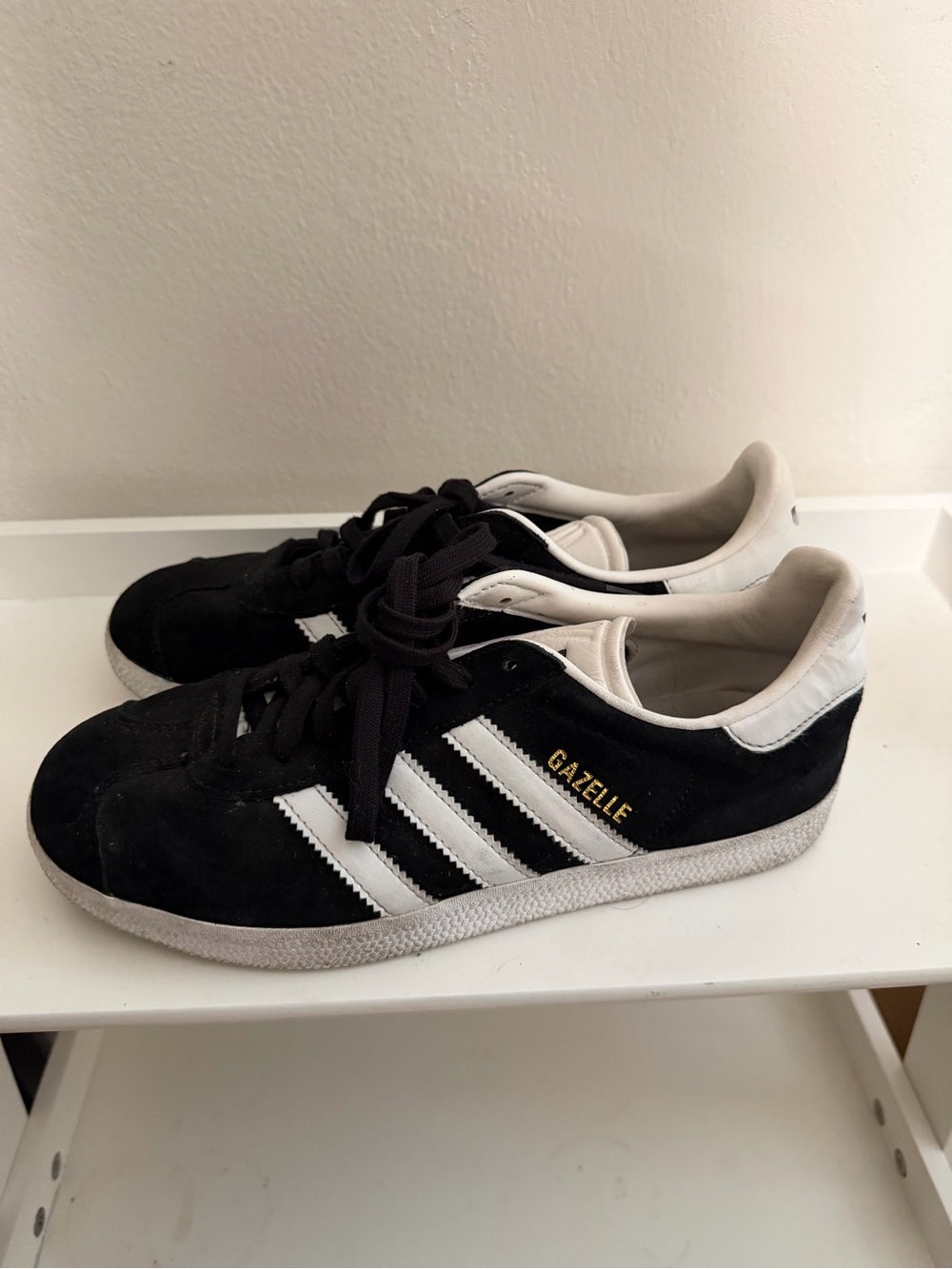 adidas Gazelle men’s Black and White Suede Sneakers with Gold Logo